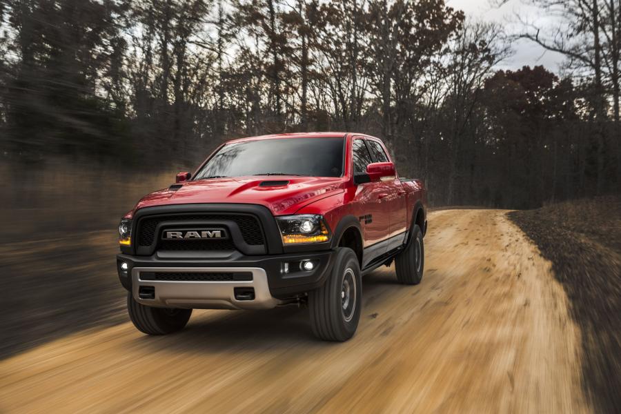  Dodge Ram 1500 Rebel 2015 года  (фото 4 из 54)